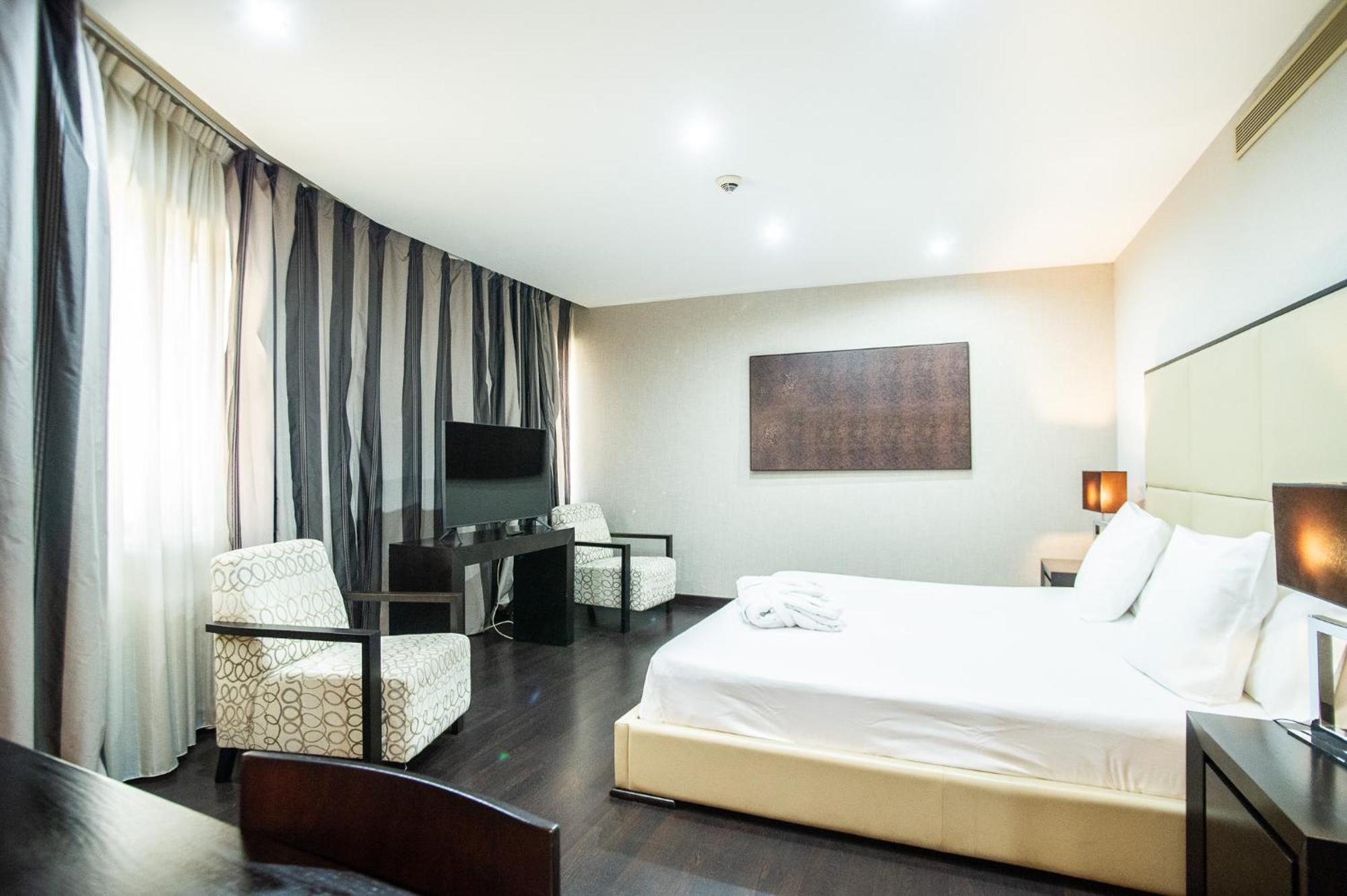 Azz Asturias Langrehotel & Spa 兰格雷奥 外观 照片