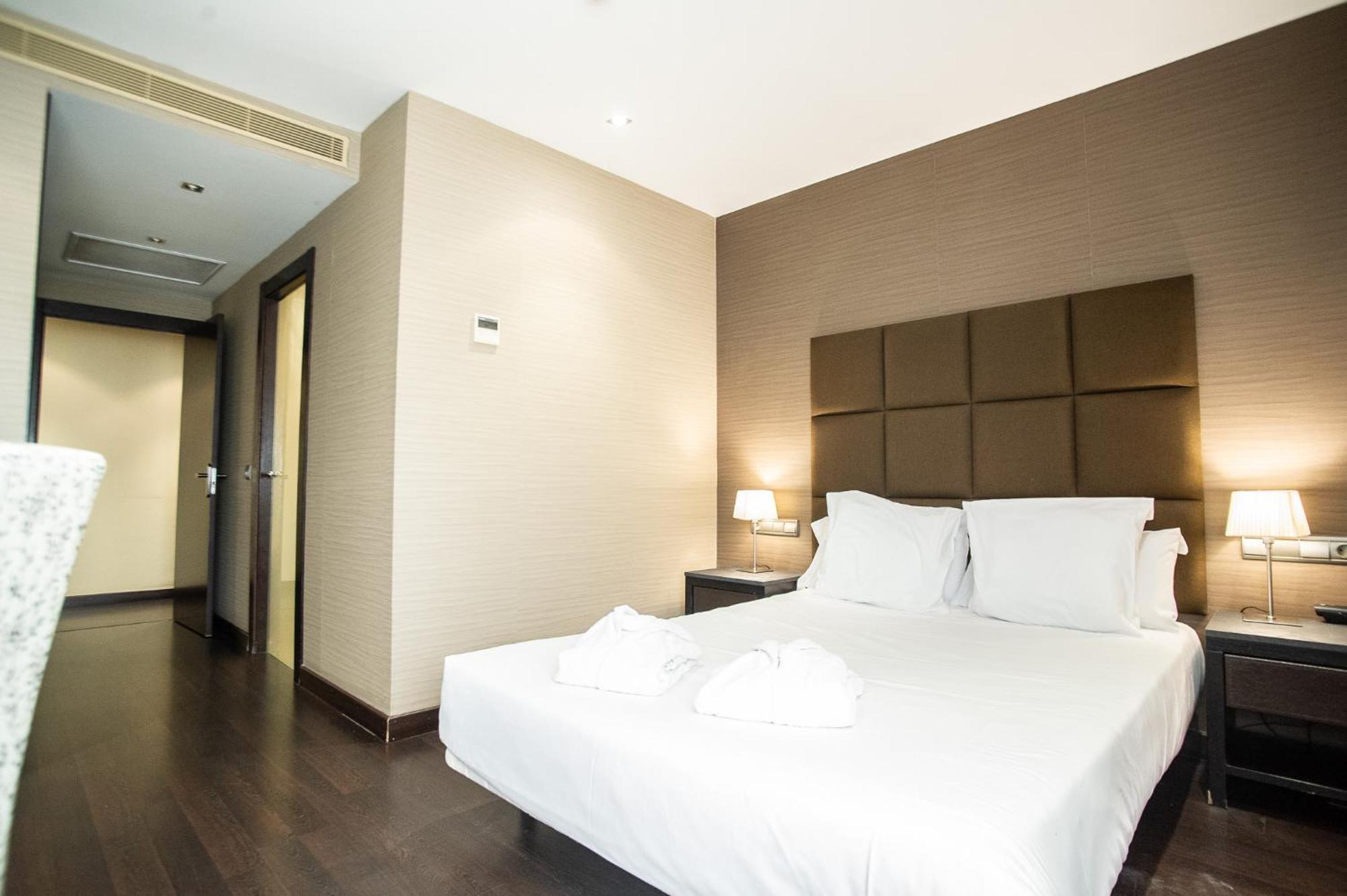 Azz Asturias Langrehotel & Spa 兰格雷奥 外观 照片