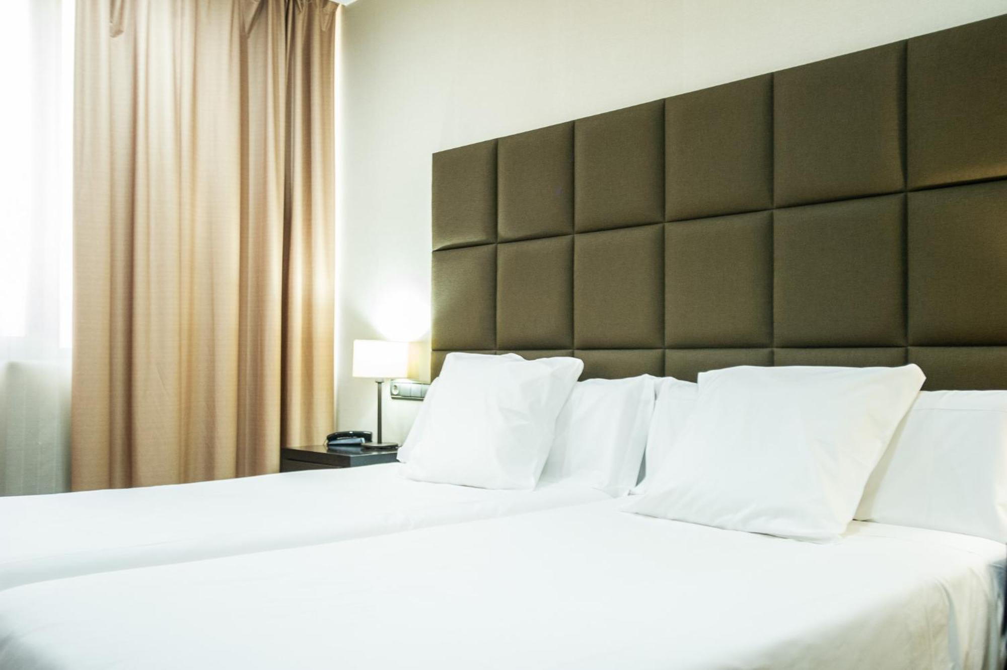 Azz Asturias Langrehotel & Spa 兰格雷奥 外观 照片