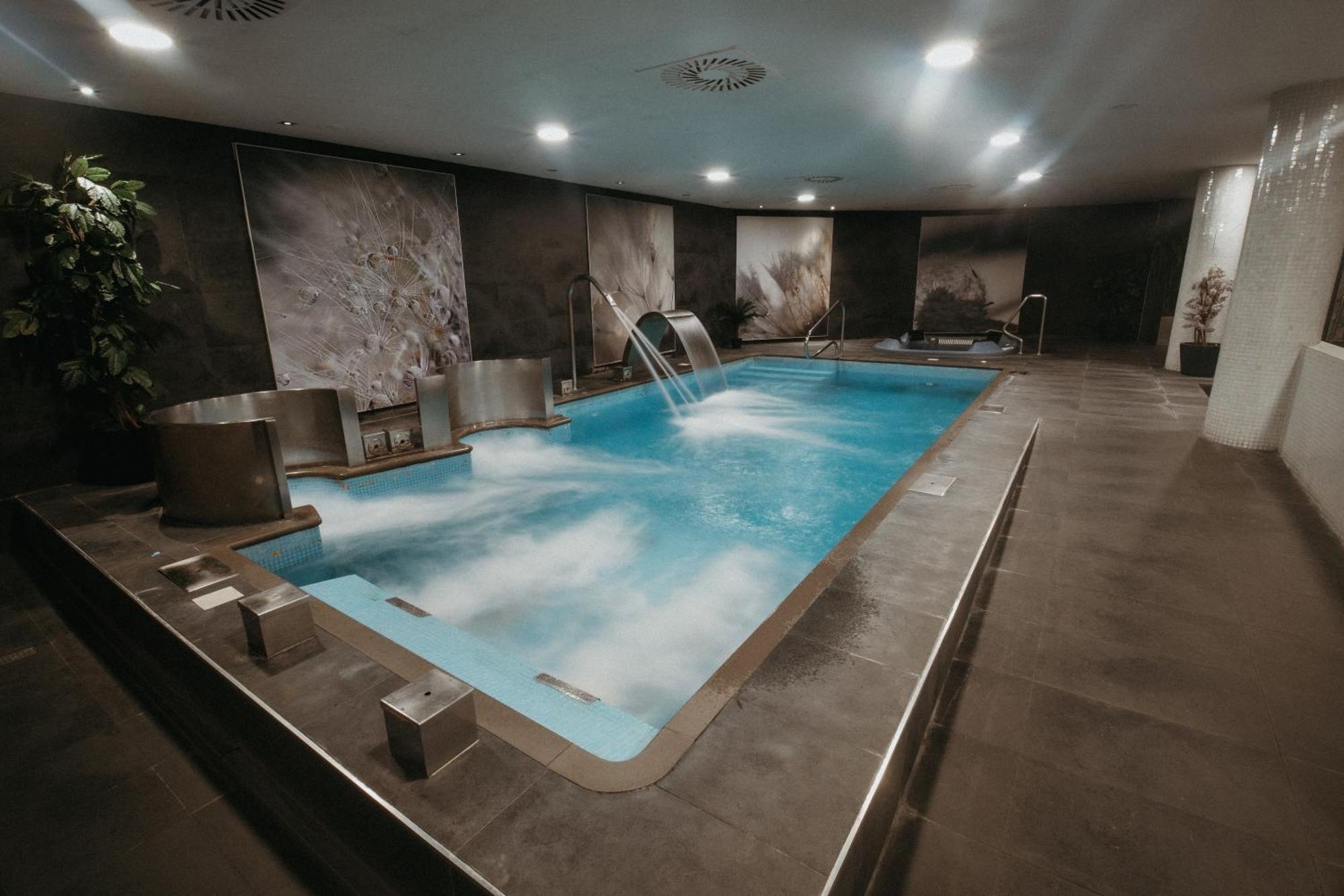 Azz Asturias Langrehotel & Spa 兰格雷奥 外观 照片