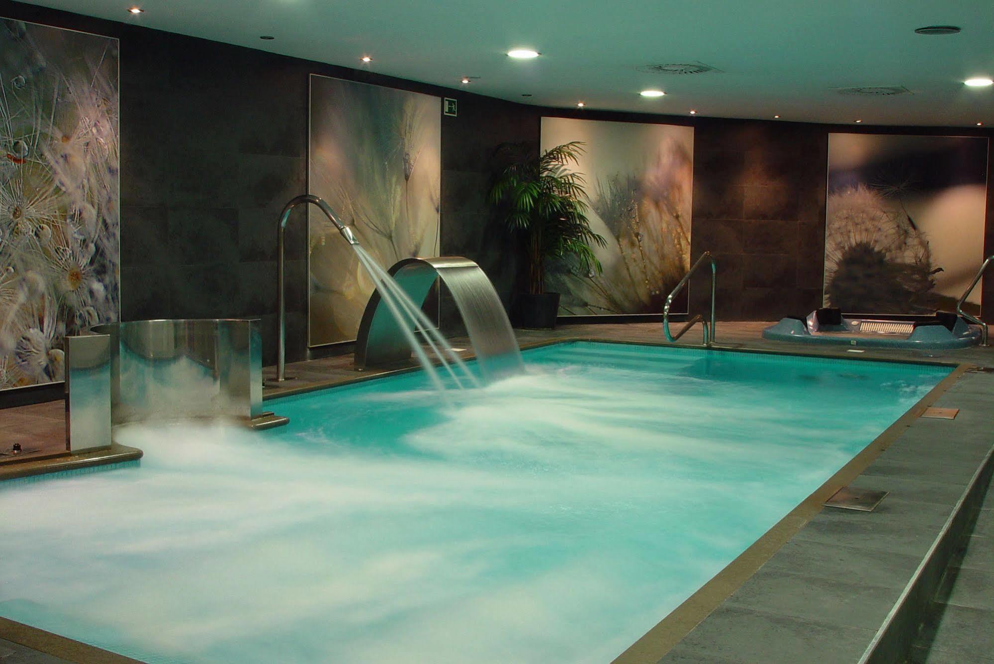 Azz Asturias Langrehotel & Spa 兰格雷奥 外观 照片